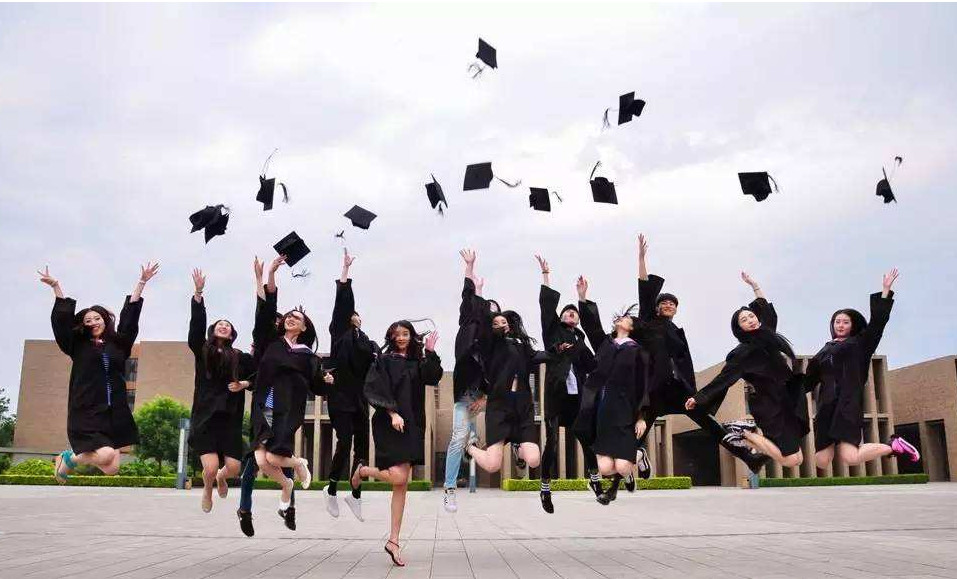 ��ѧ�ع���Ա�Ƿ���Ա��������о�����